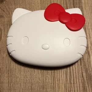 🆕 Impressions Hello Kitty Light Up Compact Mirror